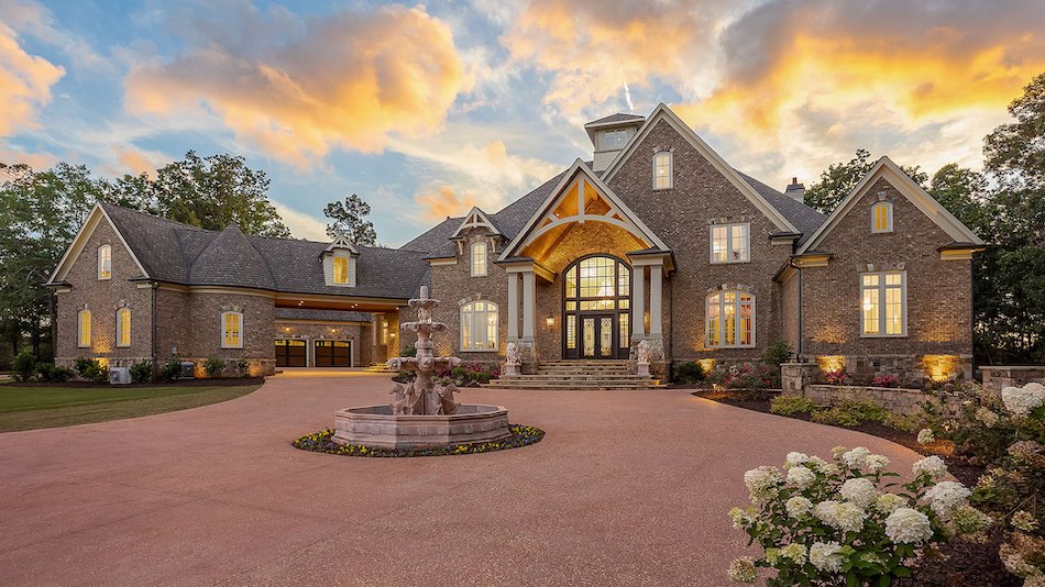 The Residence — A Vision of Modern Luxury and Timeless Living